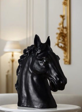 马头像摆件现代简约样板房装饰家居创意客厅玄关电视柜艺术品摆设