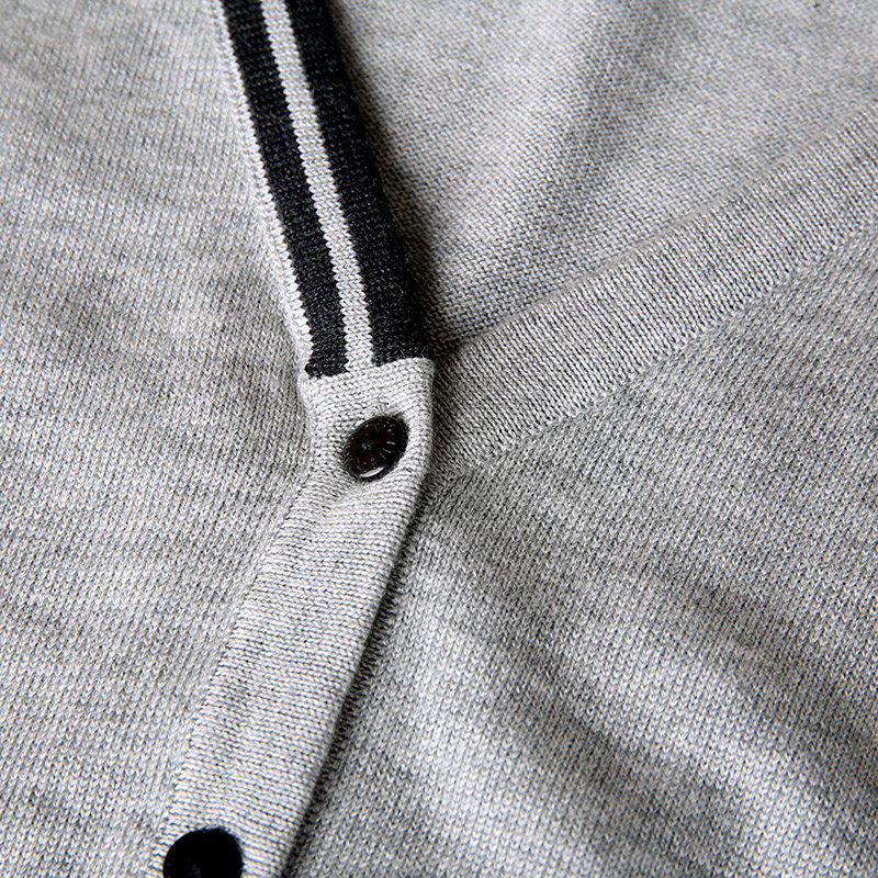  裂帛立天毛针织衫