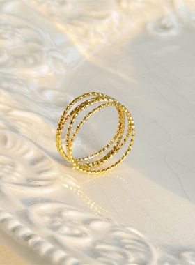 欧美时尚新款小众设计钛钢镀18K金多线条弯曲戒指指环中指食指女