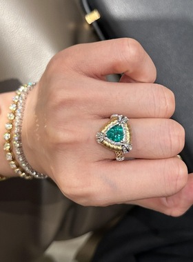 新款真金电镀中古麻花三角形海蓝宝戒指镶嵌锆石百搭精致指环