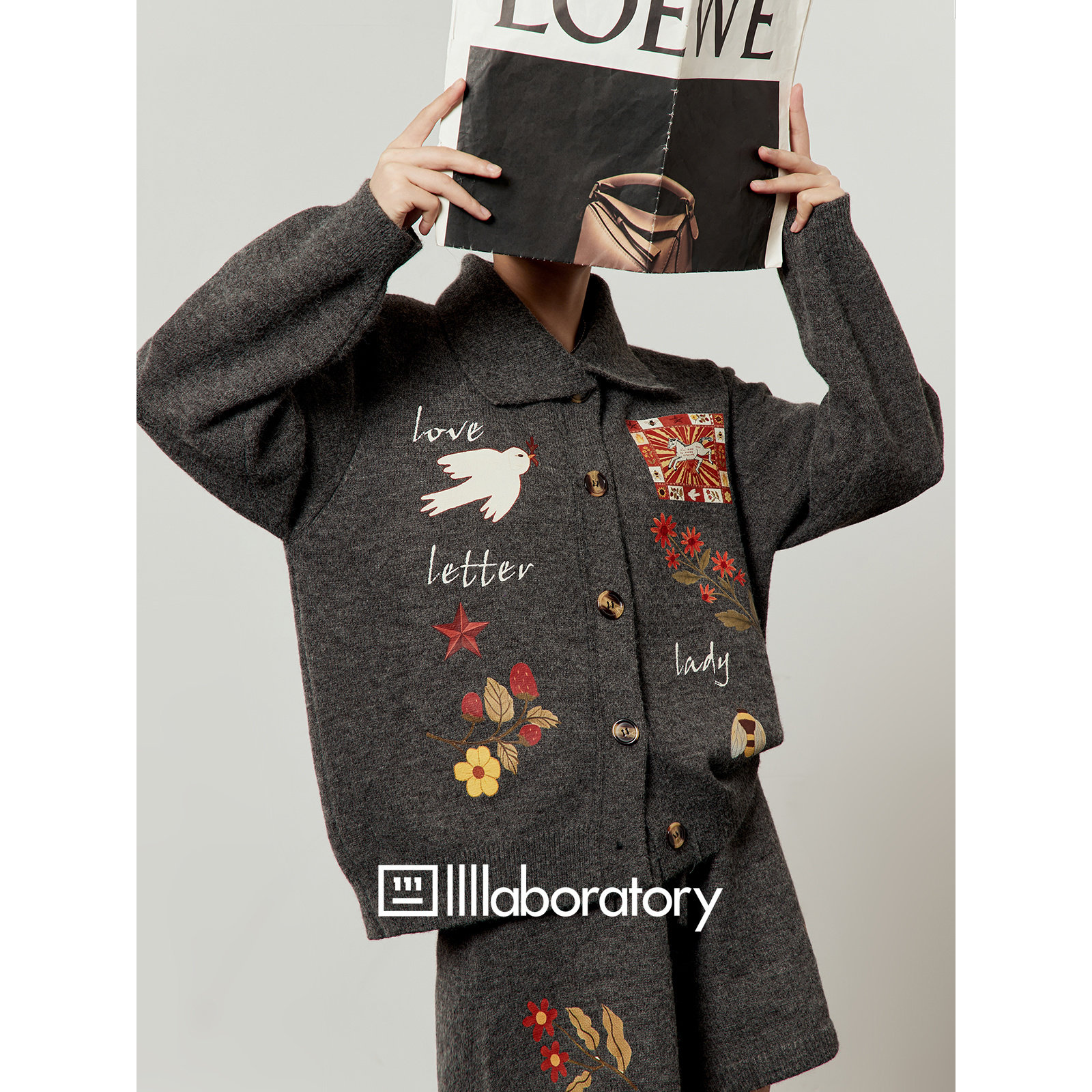 「周里物出品」灰色套装女2025秋季新款印花开衫/休闲短裤俩件套,淘宝优惠券,粉丝福利购,淘宝优惠卷