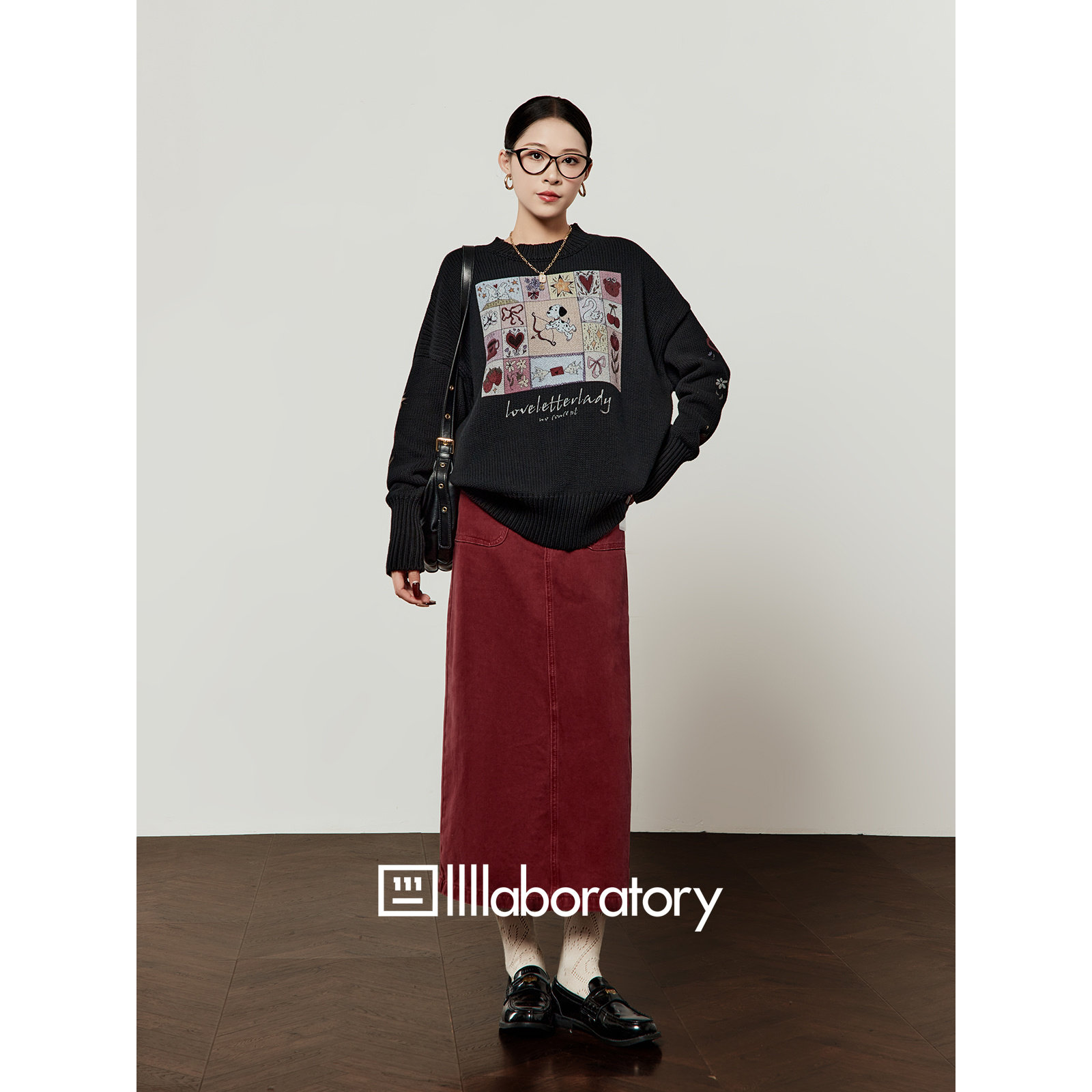 周里物出品「卡通花园」黑色毛衣女2026春季新款宽松圆领印花上衣,淘宝优惠券,粉丝福利购,淘宝优惠卷