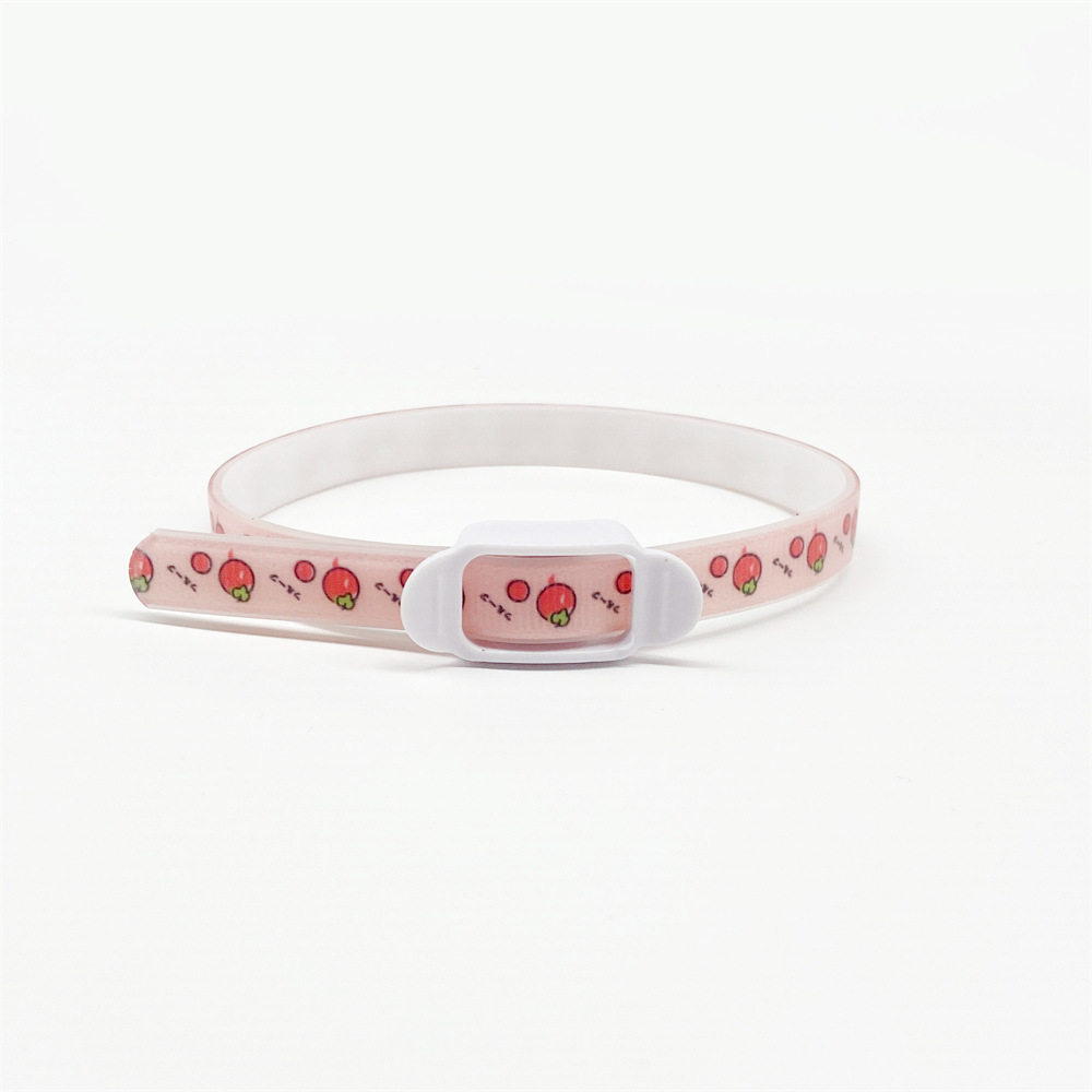 Safe essential oil repellent collar for cats and dogs that lasts for 365 days