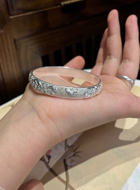 暗香 足银999纯银手镯女款开口镯子送女友礼物纯手工錾刻梅花手镯