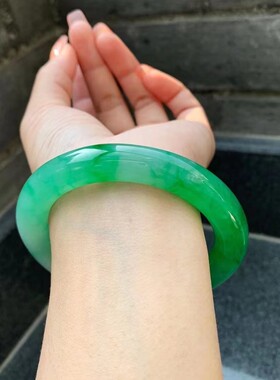 清仓天然缅甸老坑A货翡翠手镯女冰糯种圆条飘花浅阳绿色翡翠玉手