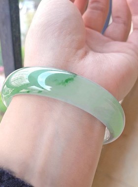 冰种飘绿翡翠手镯天然A货阳绿翡翠玉手镯贵妃镯子阳绿缅甸少女款