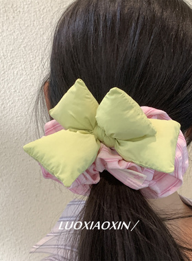 粉色泡泡立体蝴蝶结大肠发圈