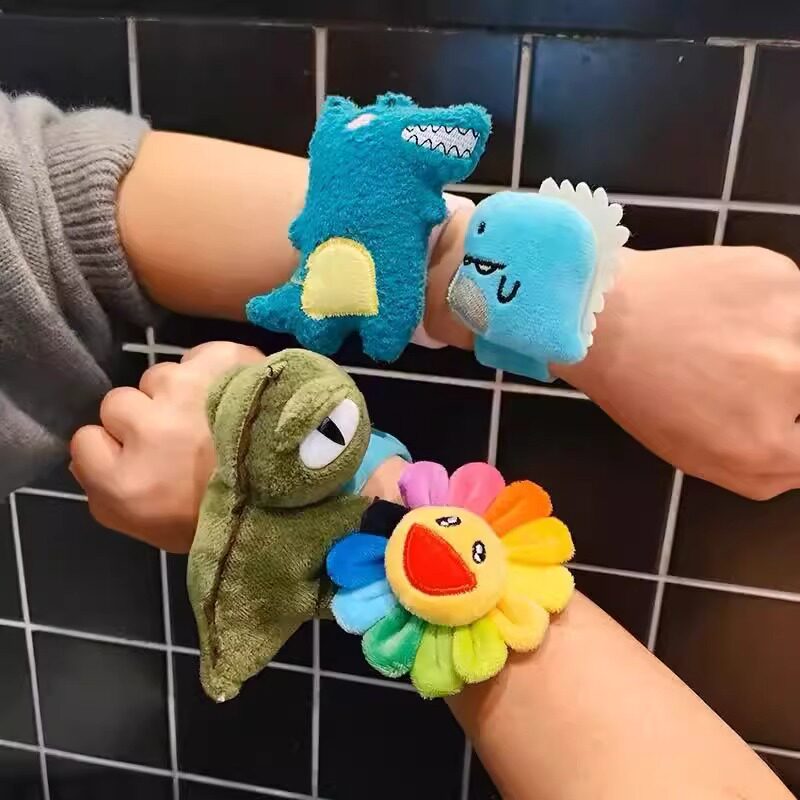 毛绒卡通啪啪圈儿童吉祥物结婚抛洒可爱情侣手环拍拍婚礼创意礼品