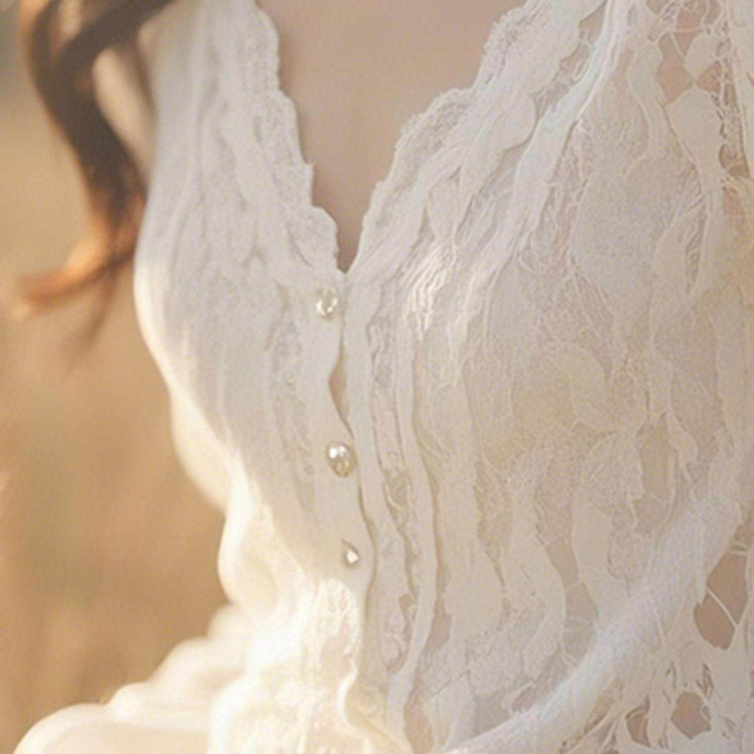 专柜撤回独特别致时尚洋气冷淡系小众轻奢高级感白色蕾丝V领衬衫,淘宝优惠券,粉丝福利购,淘宝优惠卷