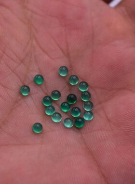 天然绿玛瑙平底素面宝石 玉髓绿色半面光面圆形裸石2mm3mm