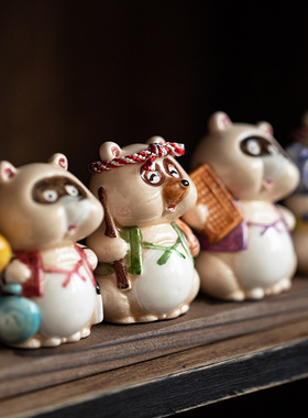 日本濑户烧福猫福狸陶瓷摆件礼盒