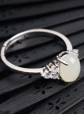 承悦秀气和田玉戒指小巧纯银精致