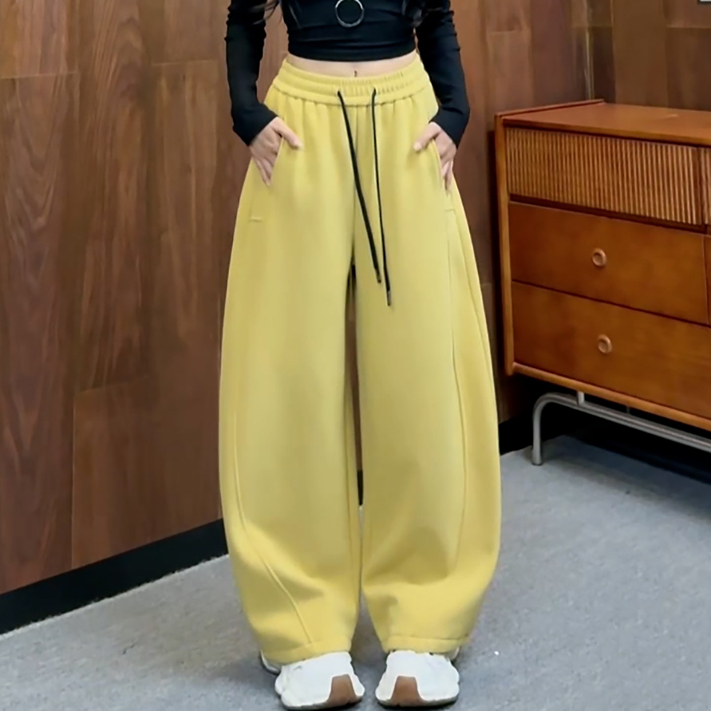 Ader加绒加厚保暖休闲卫裤女2025冬季新款时尚百搭高腰显瘦弯刀裤,淘宝优惠券,粉丝福利购,淘宝优惠卷