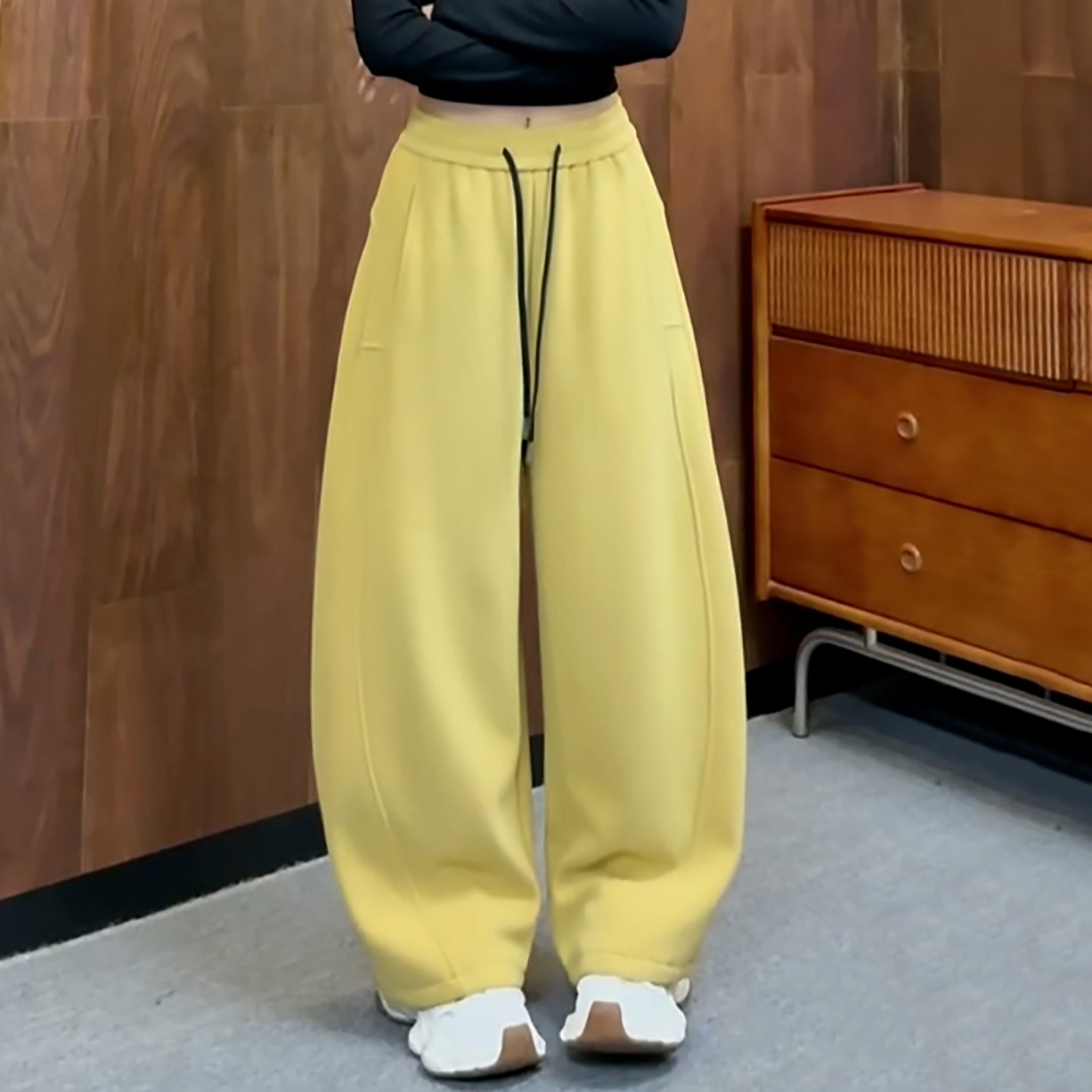 Ader加绒加厚保暖休闲卫裤女2025冬季新款时尚百搭高腰显瘦弯刀裤,淘宝优惠券,粉丝福利购,淘宝优惠卷