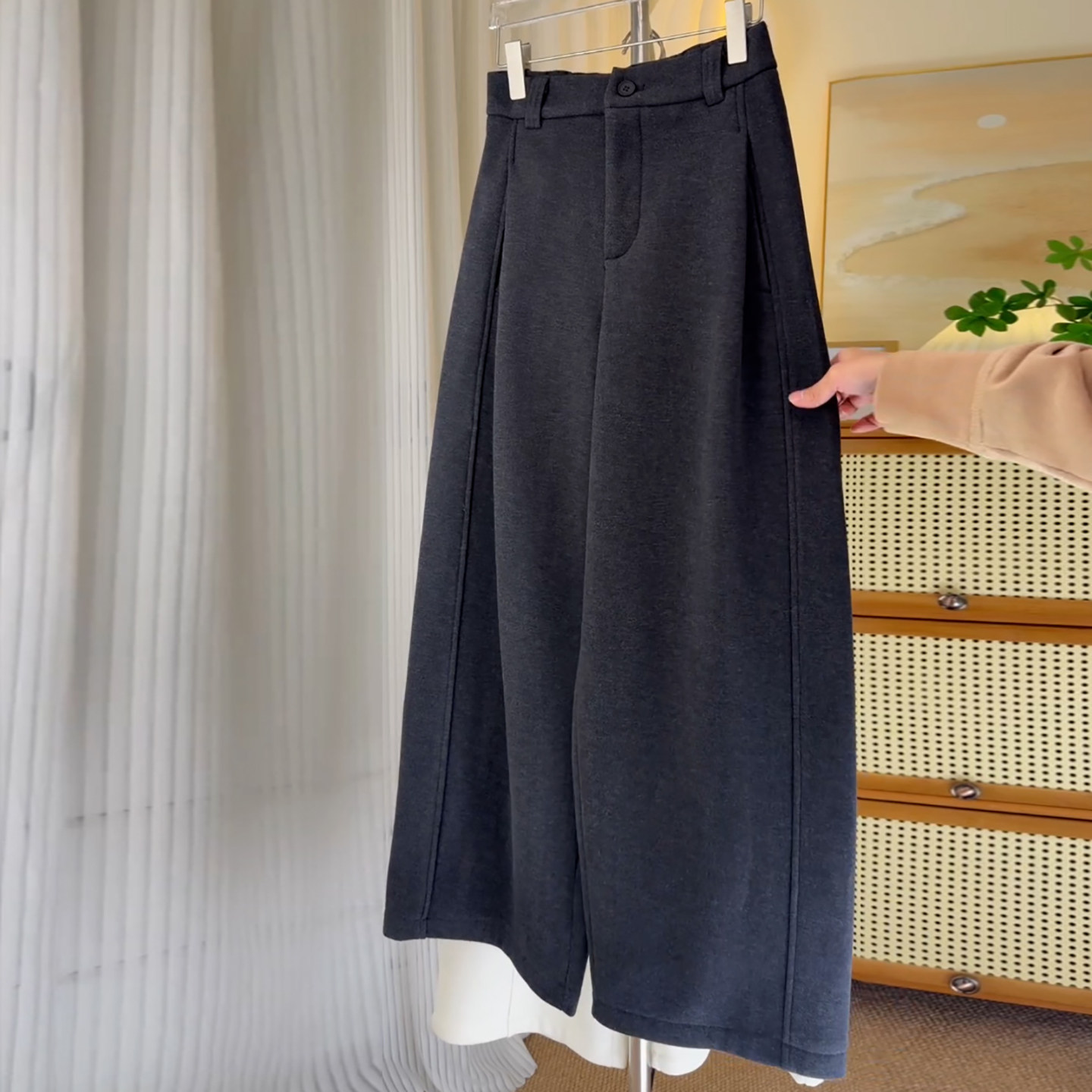 Ader黑灰色捏褶呢料阔腿弯刀裤女2025冬季新款加绒百搭显瘦休闲裤,淘宝优惠券,粉丝福利购,淘宝优惠卷