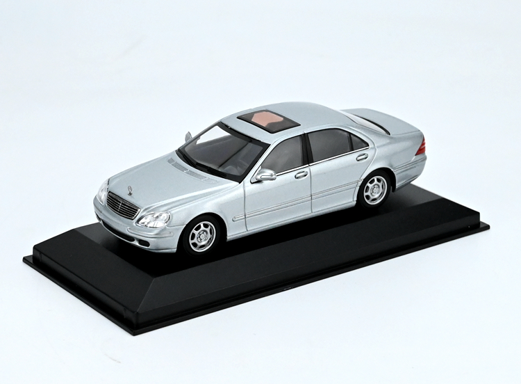 minichamps迷你切 1:43 奔驰S class W220 蝴蝶奔 合金汽车模型 - 图1