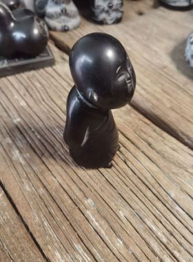 禅意小和尚茶宠桌面复古摆件造景川黑青石手工雕刻中式家居摆件