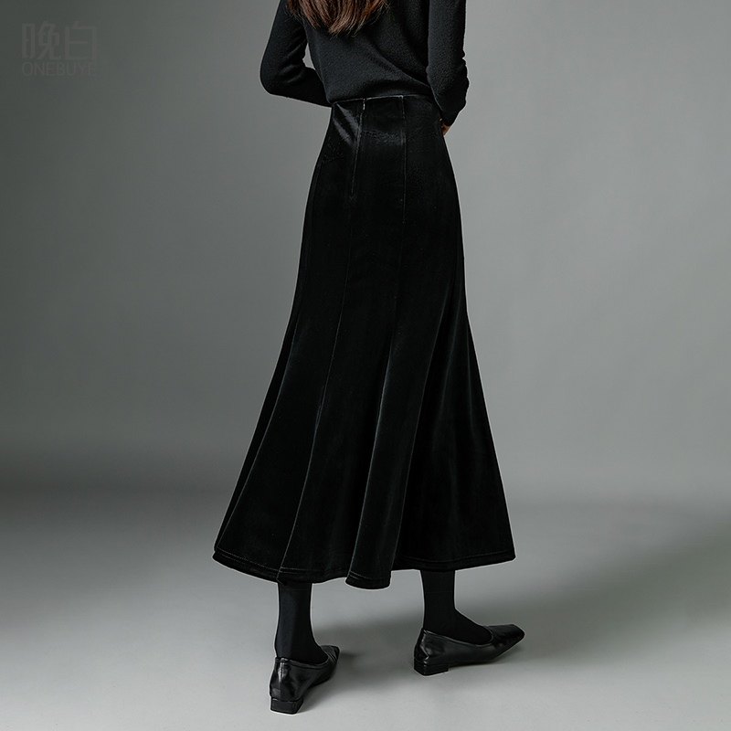 晚白2025年秋冬新款气质高级垂坠感半裙优雅黑色丝绒鱼尾半身裙女,淘宝优惠券,粉丝福利购,淘宝优惠卷