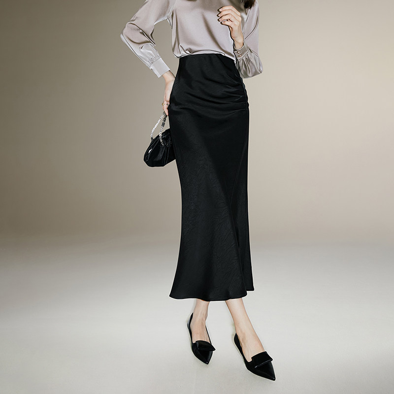 晚白2026年春新款时尚轻熟风纯色半裙高腰修身缎面垂顺直筒长裙,淘宝优惠券,粉丝福利购,淘宝优惠卷