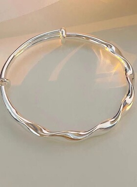 新款莫比乌斯扭纹手镯女纽线波浪亮面简约素圈高级感闺蜜手镯手饰