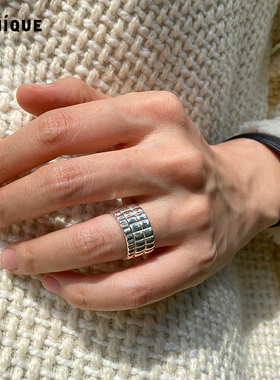 Picnique纯银竖条纹刻纹细戒指