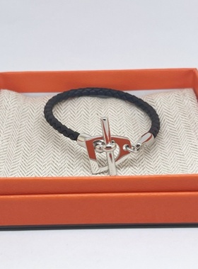 欧美轻奢小牛皮编织马镫扣皮手镯 女 气质简约中古手环高级感手链