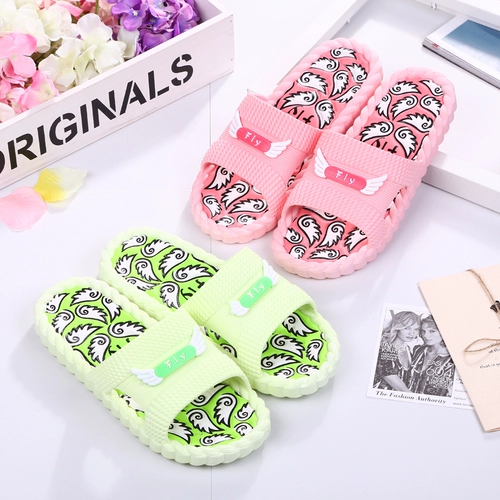 Нескользящие мягкие комфортные тапочки, слайдеры на платформе