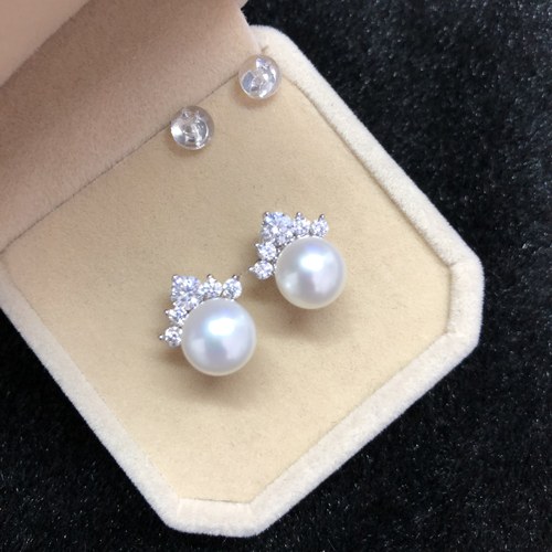 诸暨山下湖天然淡水珍珠耳钉 王妃款皇冠款纯银强光淡水珍珠耳钉 - 图0