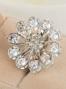 镶钻仿真玫瑰金锆石情侣戒指