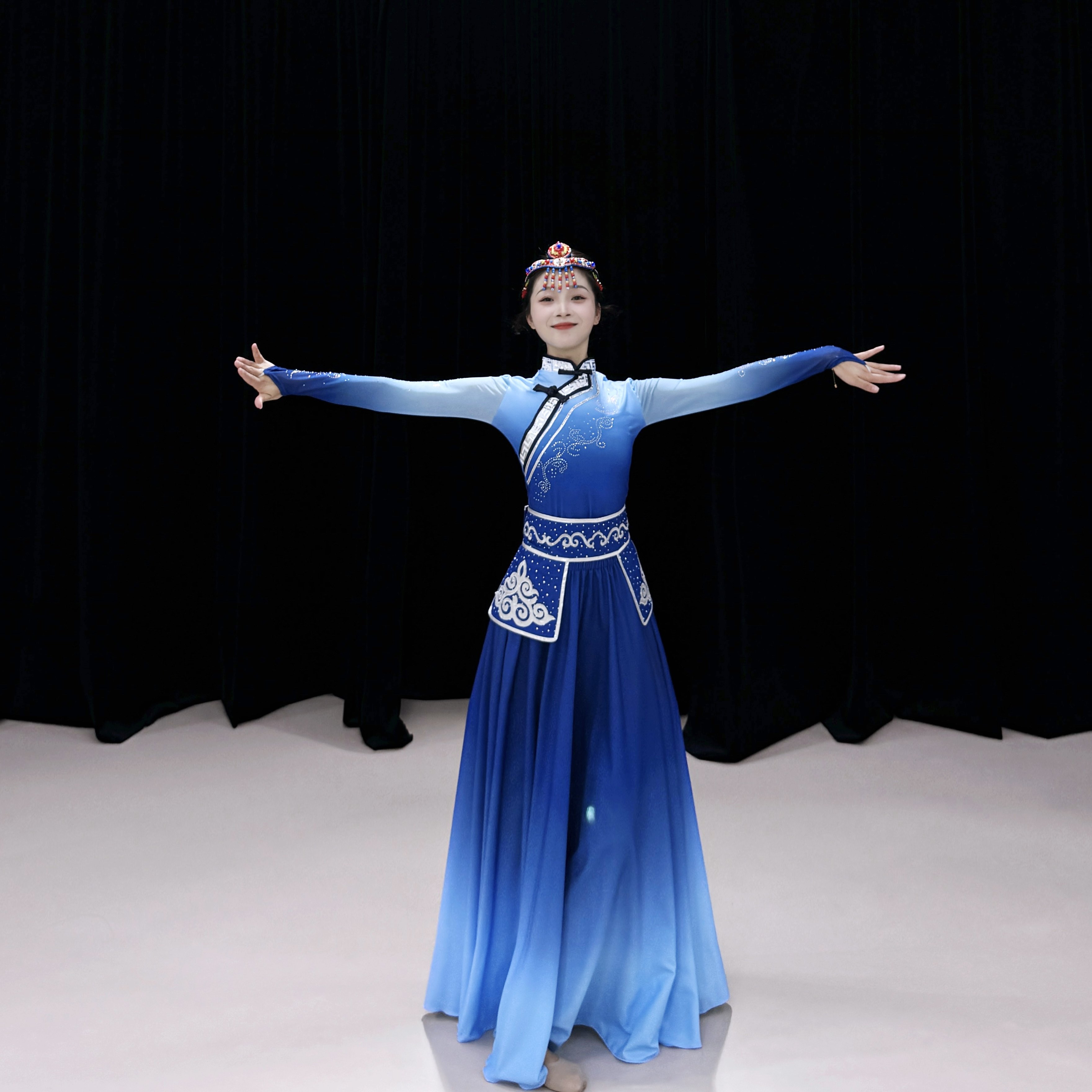 蒙古舞蹈演出服蒙族服装民族风演出服饰艺考练习裙剧目大摆裙套装,淘宝优惠券,粉丝福利购,淘宝优惠卷