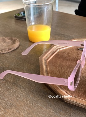 芭乐莓冻~复古少女粉窄框太阳眼镜 ins博主凹造型可可镜辣妹墨镜