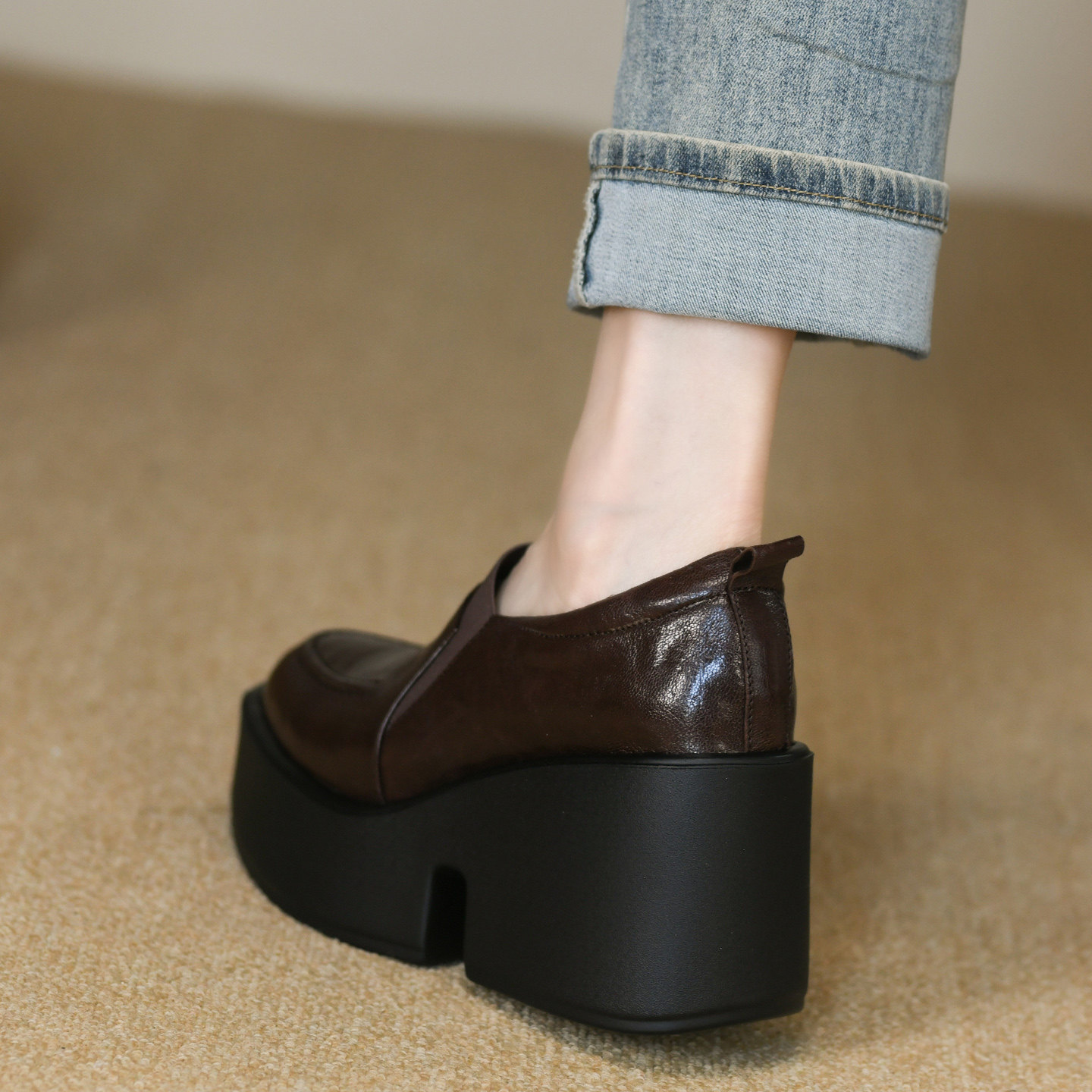 复古圆头深口厚底单鞋女粗跟秋季真皮松紧一脚蹬防水台高跟皮鞋女,淘宝优惠券,粉丝福利购,淘宝优惠卷