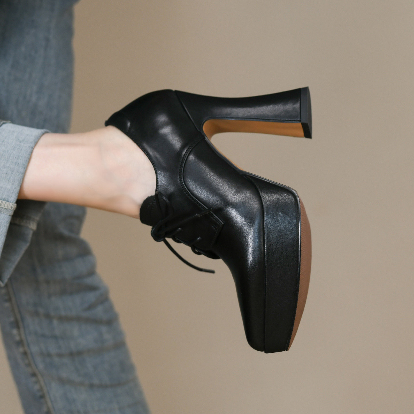 优雅深口尖头单鞋女粗跟秋季新款真牛皮系带防水台超高跟鞋女10cm,淘宝优惠券,粉丝福利购,淘宝优惠卷