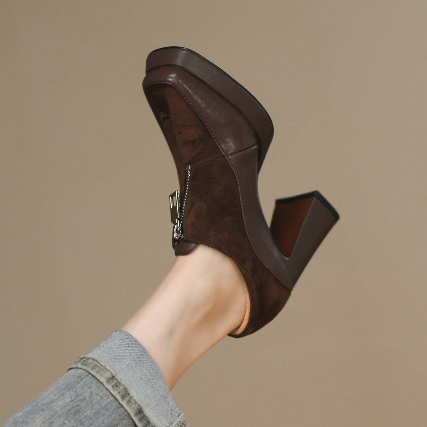 2025年秋季新款超高跟羊反皮粗跟方头厚底拉链一脚蹬深口单鞋女,淘宝优惠券,粉丝福利购,淘宝优惠卷