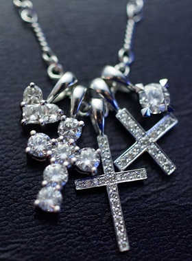 EYEFUNNY风格十字架镶钻吊坠项链