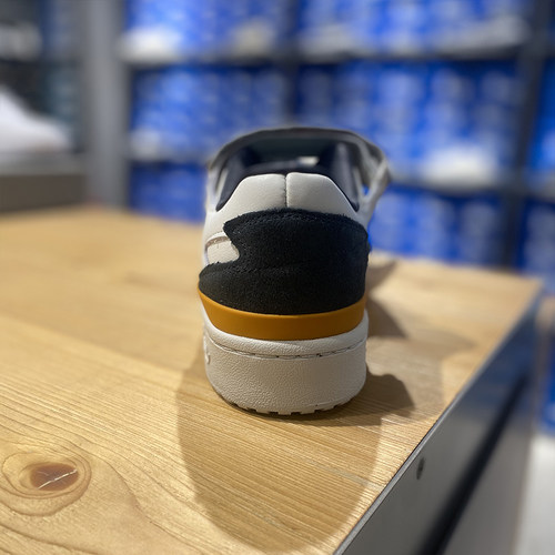 Adidas三叶草男女同款FORUM 84 LOW运动耐磨休闲低帮板鞋 GX2161 - 图1