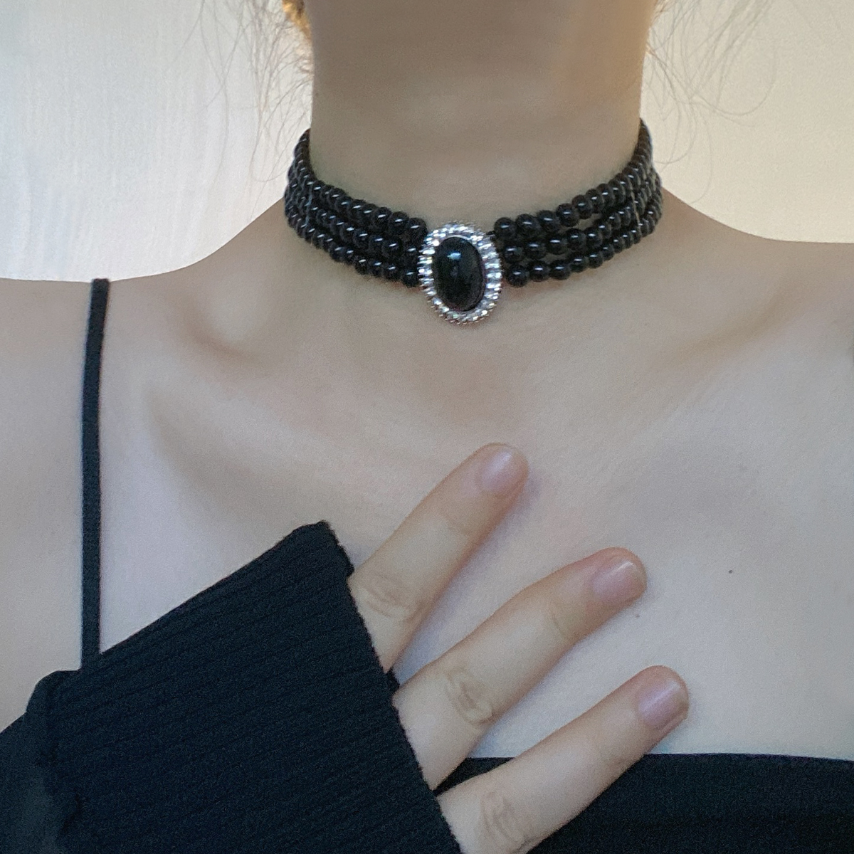 法式复古暗黑chocker黑色珍珠串珠闪钻多层项链锁骨链女叠戴配饰 - 图0