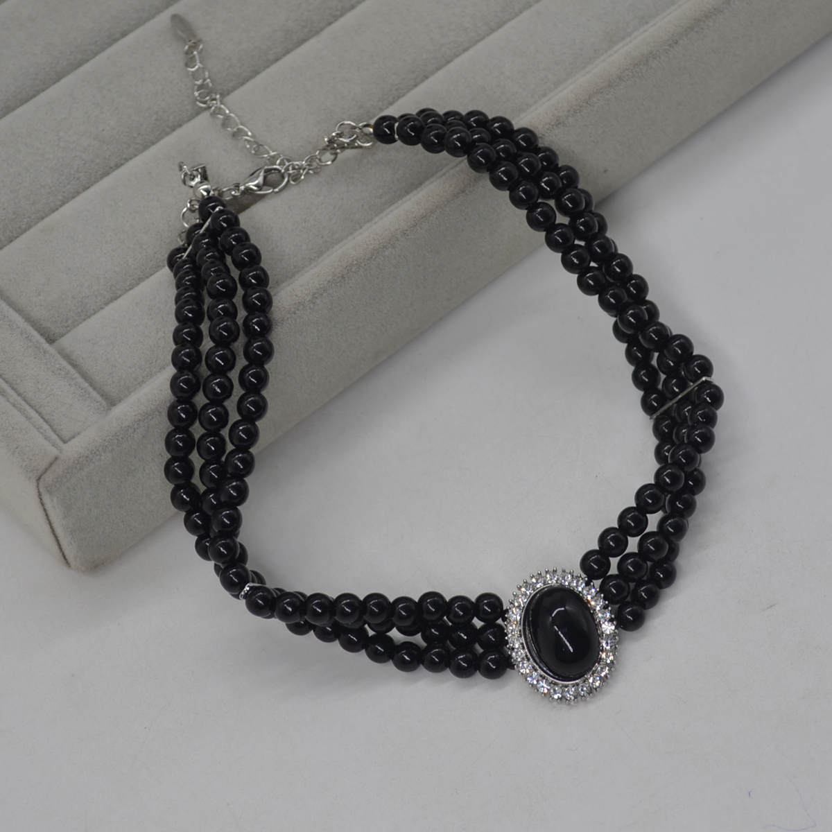 法式复古暗黑chocker黑色珍珠串珠闪钻多层项链锁骨链女叠戴配饰 - 图2