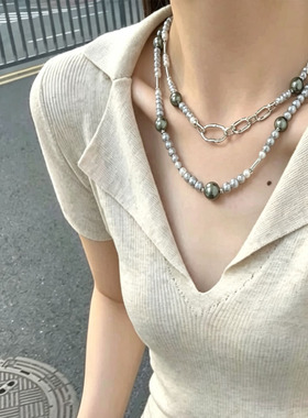施家灰色珍珠拼接长款扣圈项链女