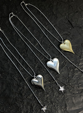 冷淡风拉丝光面大爱心抽拉项链