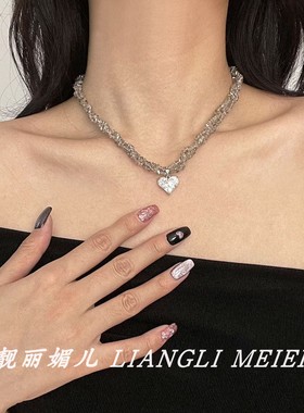 精致爱心锆石缠绕水晶项链锁骨链