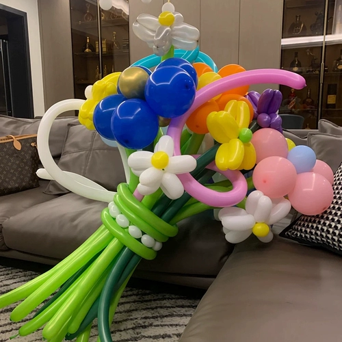 Balloon Bouquet DIY Год