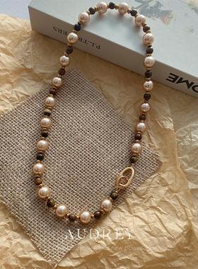 秋冬设计感珍珠虎眼石毛衣颈链