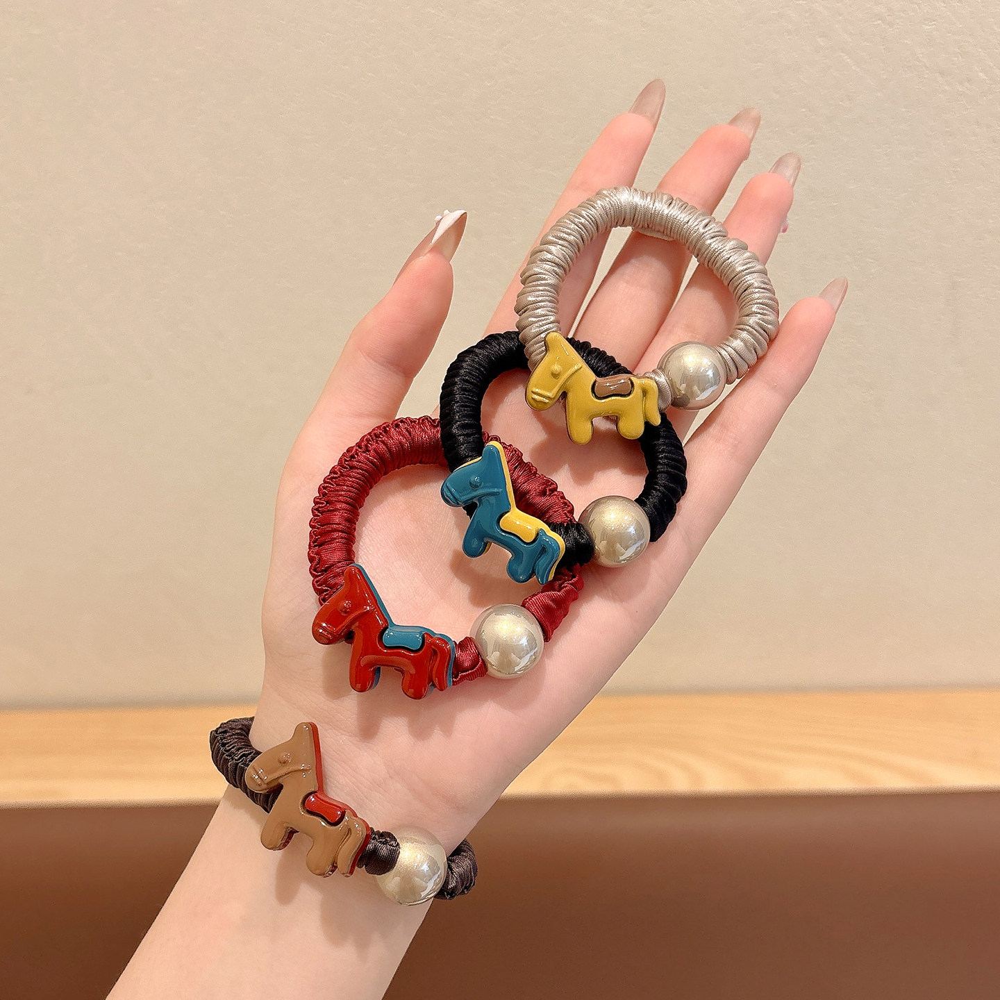 韩系高级感小肠发圈女可爱小马仿珍珠头绳高弹力皮筋扎低马尾发绳,淘宝优惠券,粉丝福利购,淘宝优惠卷