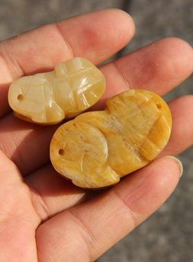 天然黄玉吊坠.黄玉貔貅.玉石吊坠配件.天然金丝玉貔貅挂件