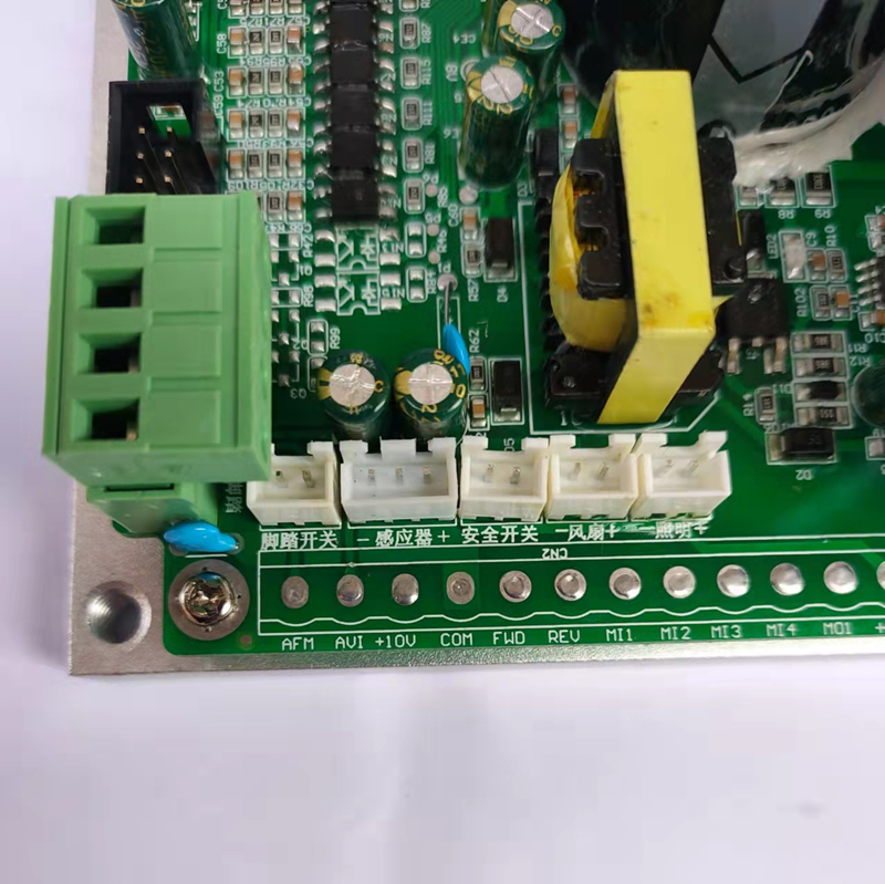 静音端子机专用变频器4T端子机线路板2.2KW送面板感应器 - 图2