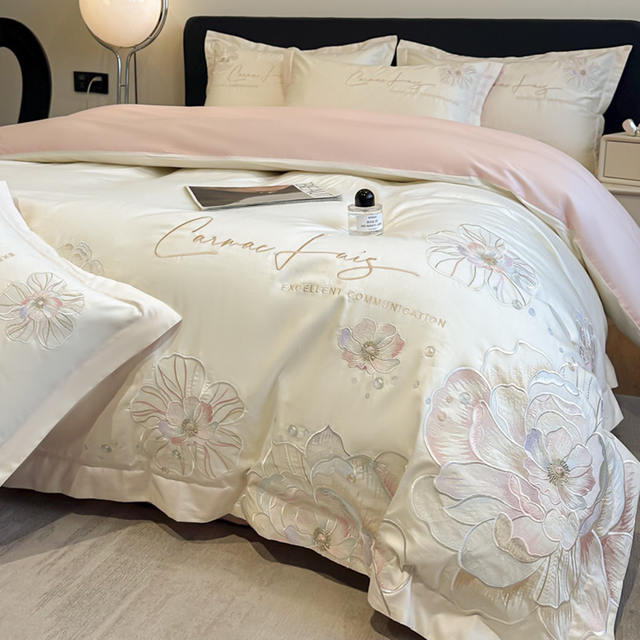 Four-piece set of embroidery without fading, no shrinkage, no balling
