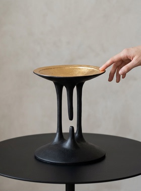 极简风陶瓷金色内胆高脚杯摆件