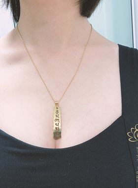 六字真言项链梵文箴言吊坠毛衣链长款项链钛钢不掉色不生锈保色好