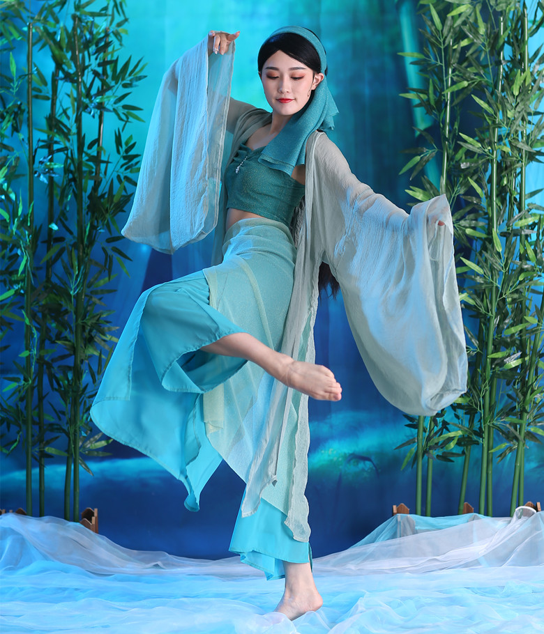 小橙子同款改良版古典舞演出服青蛇白蛇舞蹈表演广袖外披汉服练功,淘宝优惠券,粉丝福利购,淘宝优惠卷
